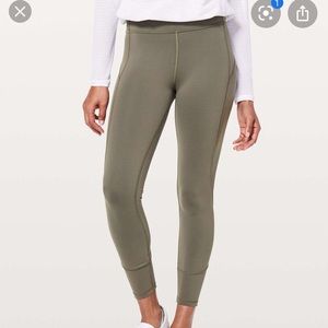 Lululemon in movement tight 25”